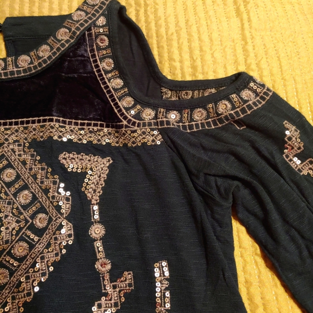 Peekaboo Shoulder Long Sleeved Embellished Knit Top